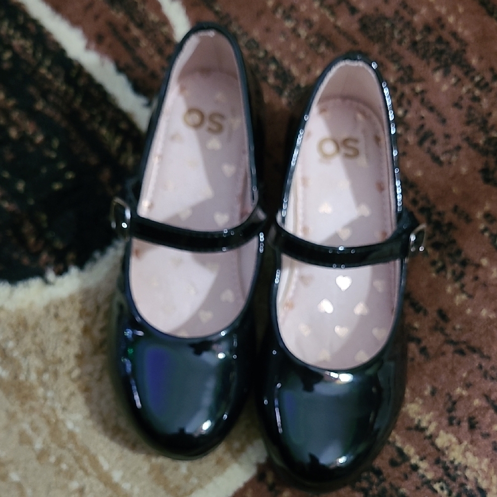5/25 Closet NWOT Black Patent Leather Shoes
